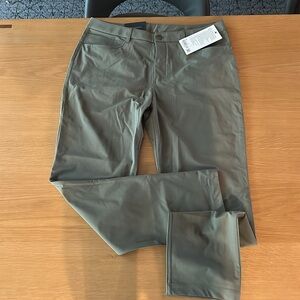 Lululemon ABC Classic-Fit Trousers Warpstreme 36” x 34”